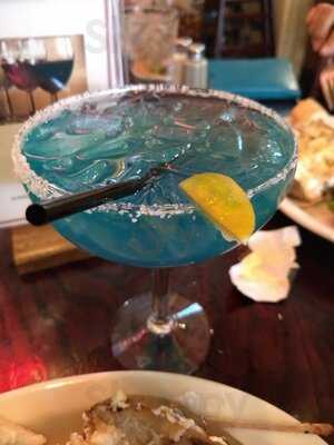 A margarita at the bar